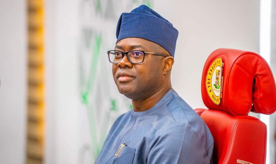 Makinde pays additional N2bn to ex-LG bosses in Oyo